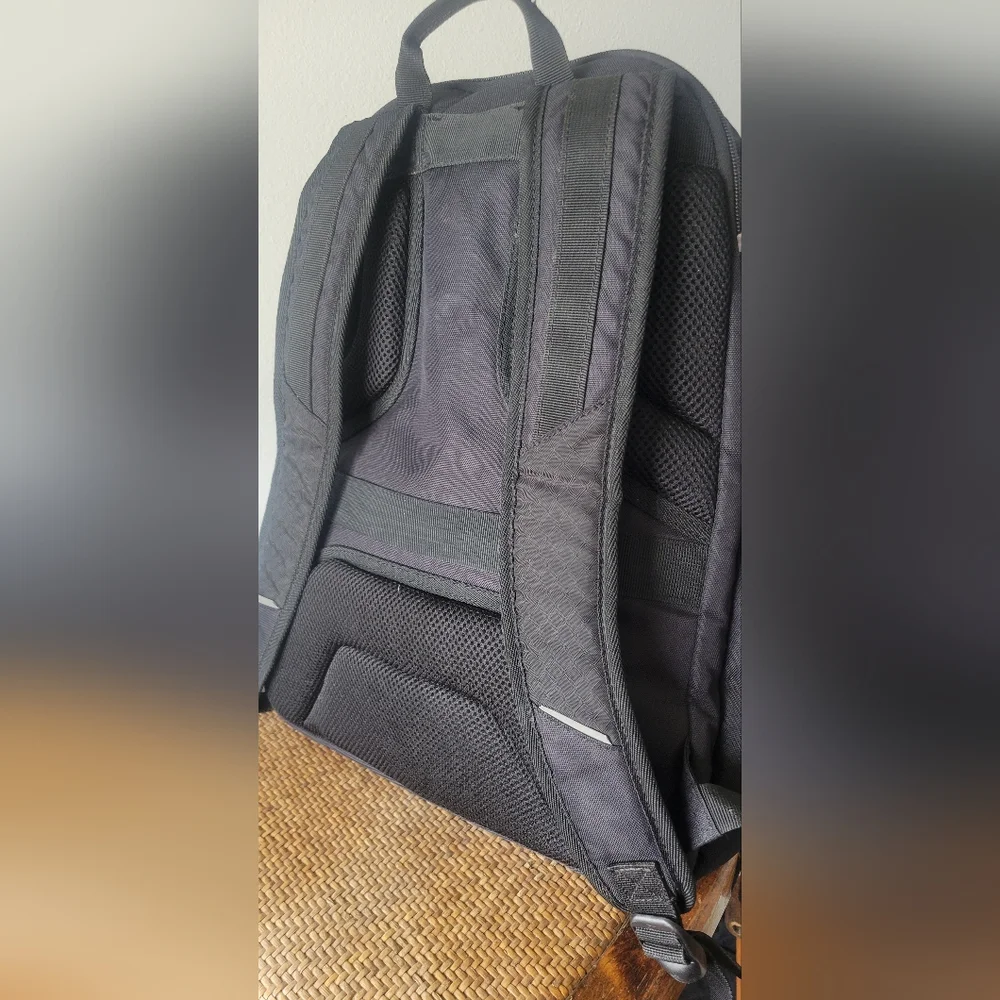 Carrier GSD Solid Black Tech Backpack